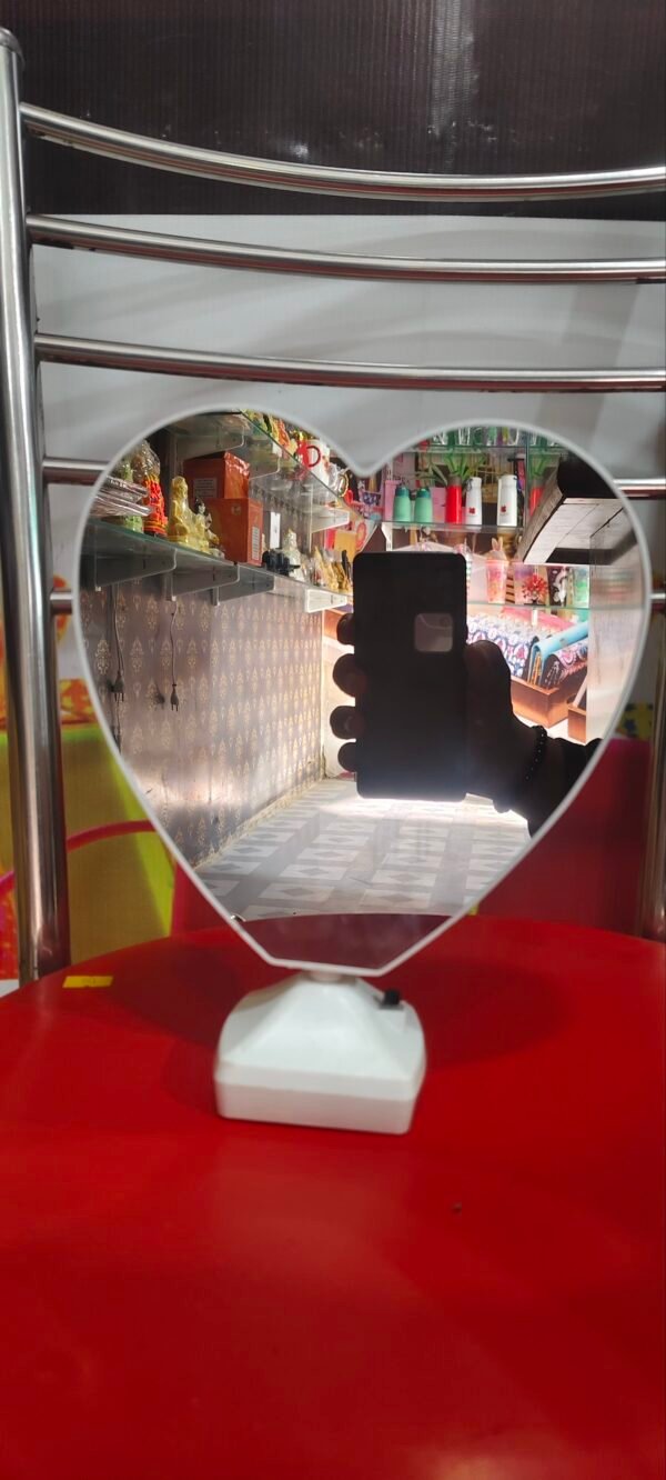 magic mirror heart type
₹ 399.00